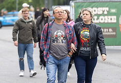 &bdquo;Guns N' Roses&ldquo; gerbėjai renkasi į koncertą Kaune