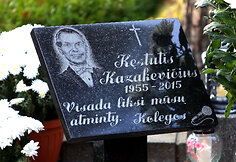 Kęstučio Kazakevičiaus antkapis