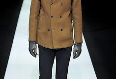 „Emporio Armani“ mados namų kolekcija