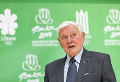 Valdas Adamkus