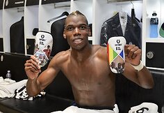 „Juventus“ futbolininkai švenčia čempionų titulą