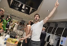 „Juventus“ futbolininkai švenčia čempionų titulą