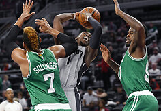 Gražiausios NBA vakaro akimirkos