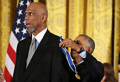 Barackas Obama ir Kareemas Abdulas-Jabaras