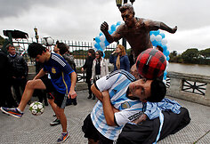 Lionelio Messi statula