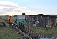 Drezina ir jos keleiviai