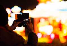 &Scaron;viečiančių &scaron;ilko žibintų festivalis Pakruojo dvare