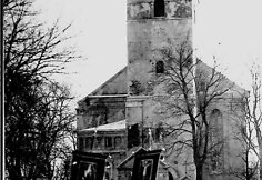 Veliuonos bažnyčia. 