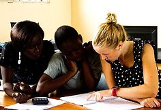 Verslo dizainas Afrikoje: studentų pastangos kuriant ilgalaikį verslą Kenijoje