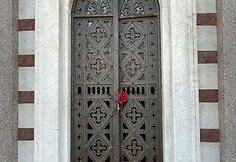 Koplyčia atkartoja tuometinį eklektinį stilių