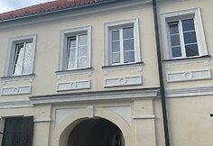 Įėjimas į restoraną Beneto karčema
