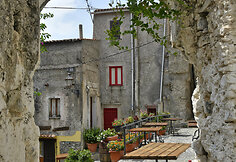 Skalėja,Italija