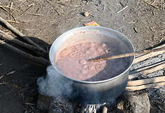 Mundari moterys ir jų kasdienybė