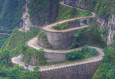 Tianmen&scaron;ano didžiųjų vartų kelias (Tianmen Shan Big Gate Road)