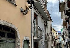 Pratola Peligna parduodami namai