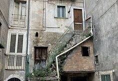 Pratola Peligna parduodami namai