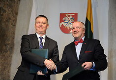 Lenkijos gynybos ministras Toma&scaron;as Siemoniakas Lietuvoje