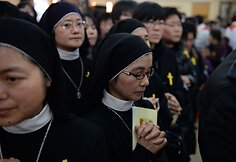 Atsisveikinimas su vyskupu Josephu Fan Zhongliangu