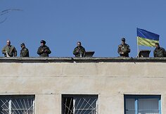 &Scaron;turmas Ukrainos karinėje bazėje Novofiodorivkoje 