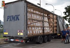 Migrantas Italijoje prisiri&scaron;o prie sunkvežimio 