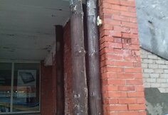 Griūnantis pastatas Vilniaus Šeškinės rajone