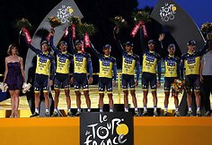 Geriausia komanda &ndash; &bdquo;Saxo-Tinkoff&ldquo; su Alberto Contadoru.