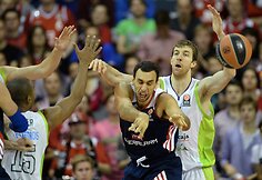&bdquo;Unicaja&ldquo; auk&scaron;taūgis Franas Vazquezas prie&scaron; Tassiną Idbihi