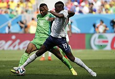 Johnas Obi Mikelis ir Paulas Pogba