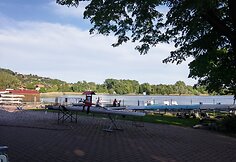 Irkluotojų stovykla Varezėje