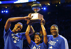 Chrisas Boshas, Swin Cash ir Dominique Wilkinsas 2013 m.