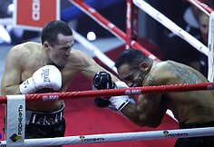 Denisas Lebedevas galingais smūgiais sudaužė Victorą Emilio Ramirezą