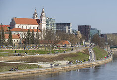 Saulėta sekmadienio popietė Vilniaus centre