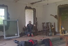 Šeima atnaujino rąstinį namuką ir pasidalino pokyčiais