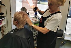 Kirpėja Irena dirba jau daug metų
