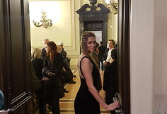 Juvelyrė Ernesta Statkutė ir jos papuo&scaron;alai juvelyrikos darbų pristatyme Artistar Jewels 2018