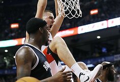 Jonas Valančiūnas ir „Toronto Raptors“ šeštąjį mačą iš eilės pralaimi