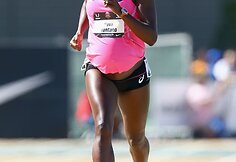 Alysia Montano – aštuntą mėnesį nėščia sportininkė, dalyvavusi JAV lengvosios atletikos čempionate