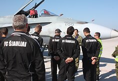 „Šiaulių“ futbolininkai – NATO oro bazėje Zokiniuose