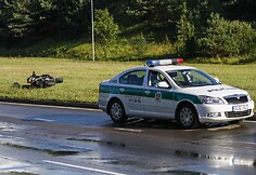 Motorolerio ir automobilio avarija Vilniuje