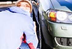 Motorolerio ir automobilio avarija Vilniuje