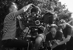 Filmo &bdquo;Koklektyviai sodai&ldquo; filmavimo akimirka