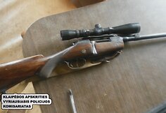 Skaudalių kaimo gyventojo namuose rasti ginklai