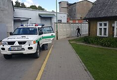 Juvelyrinių dirbinių parduotuvės apiplė&scaron;imas &Scaron;ilutėje