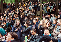 Gatvės muzikos diena 2015 / &bdquo;Downtown forest hostel & camping&ldquo; terasa / R.&Scaron;e&scaron;kaičio nuotr.
