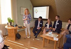 Verslo kontaktų vakaras ambasadoje Rygoje