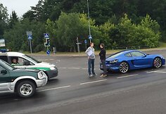 Sekmadienį Vilniuje į avariją pateko prabangus naujutėlis automobilis &bdquo;Porsche&ldquo;