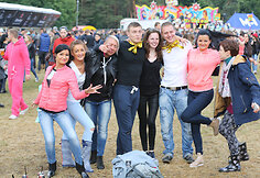 &bdquo;Summerburst&ldquo; festivalininkai