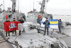 Jonas Ohmanas su Ukrainos karinio jūrų laivyno kariais