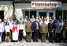 Bendra nuotrauka prie Bundesvero universiteto