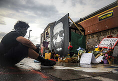 JAV tęsiasi protestai dėl George'o Floydo nužudymo